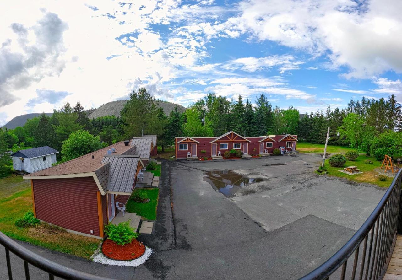 Motel Au Vieux Frontenac Thetford Mines Dış mekan fotoğraf