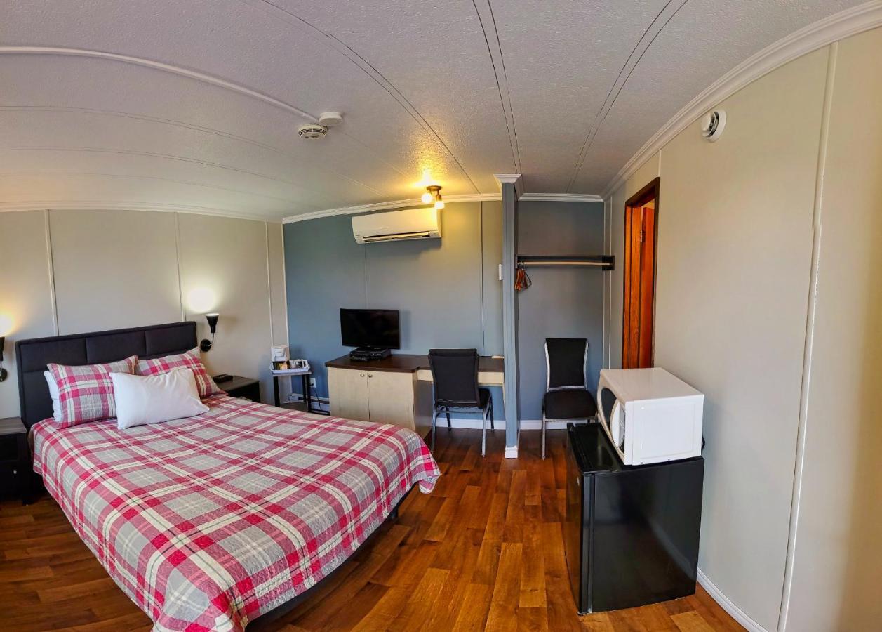 Motel Au Vieux Frontenac Thetford Mines Dış mekan fotoğraf